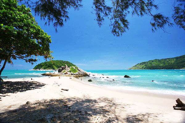 ساحل یو نویی پوکت Ya Nui Beach phuket