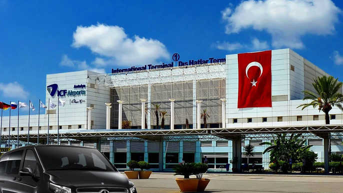 فرودگاه بین&zwnj;المللی آنتالیا